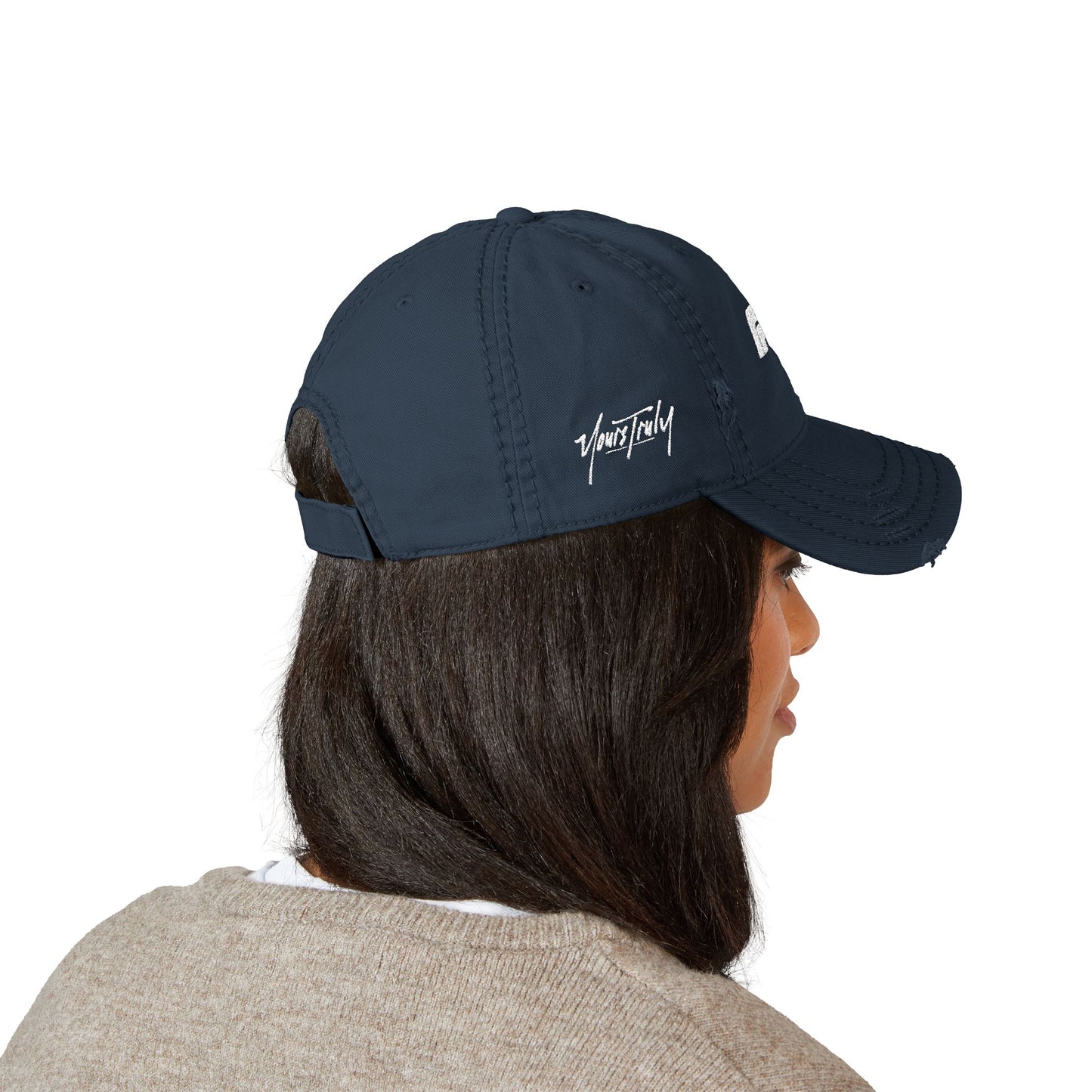 Distressed Dad Hat with F1 Embroidery – Casual Vintage Cap for Racing Fans